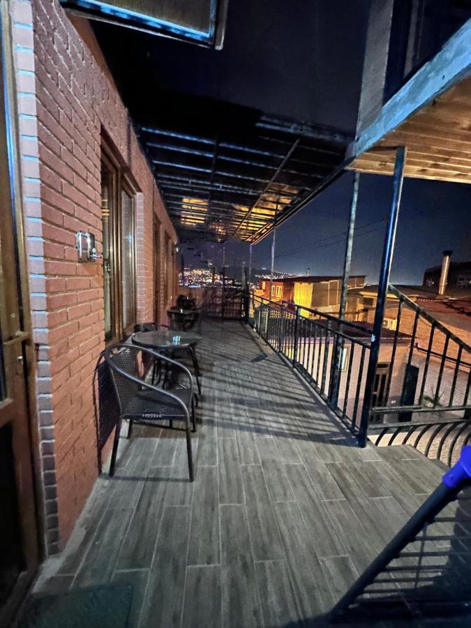 9 Borbalo Street Apartment With Terrace Tbilisi Bagian luar foto